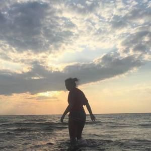 Meet your Posher, Vanelle